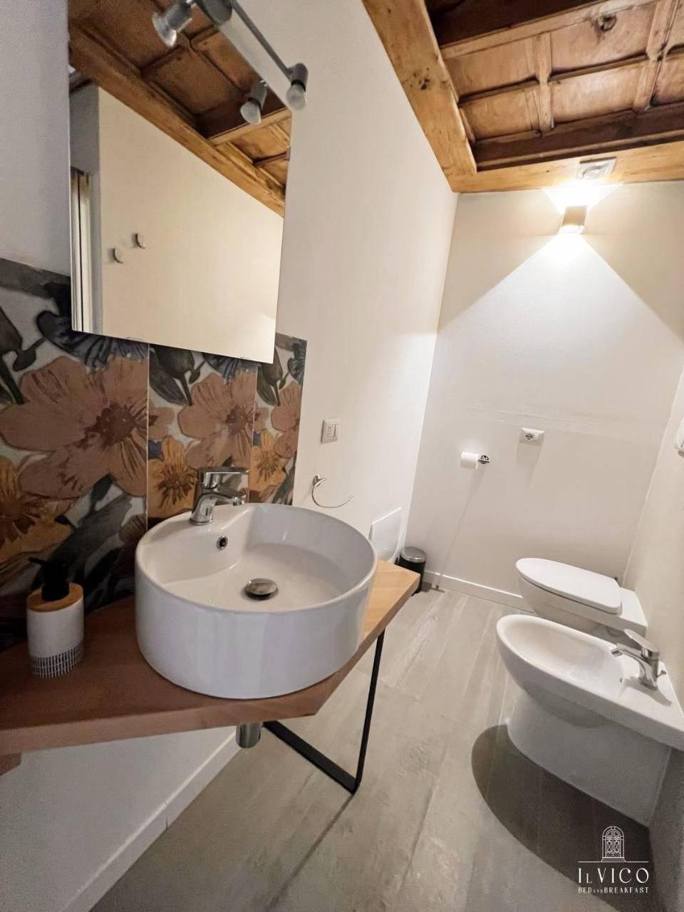 Il Vico Bed & Breakfast L'Aquila Exterior photo